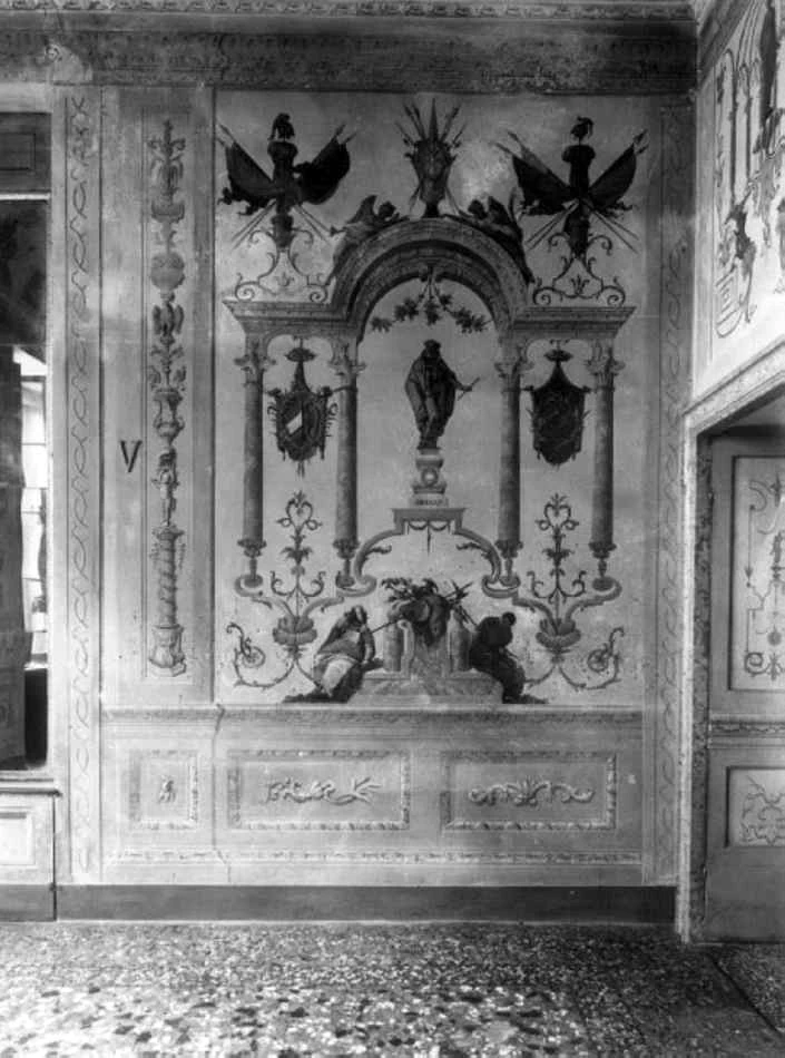 Motivi decorativi a grottesche - Verona